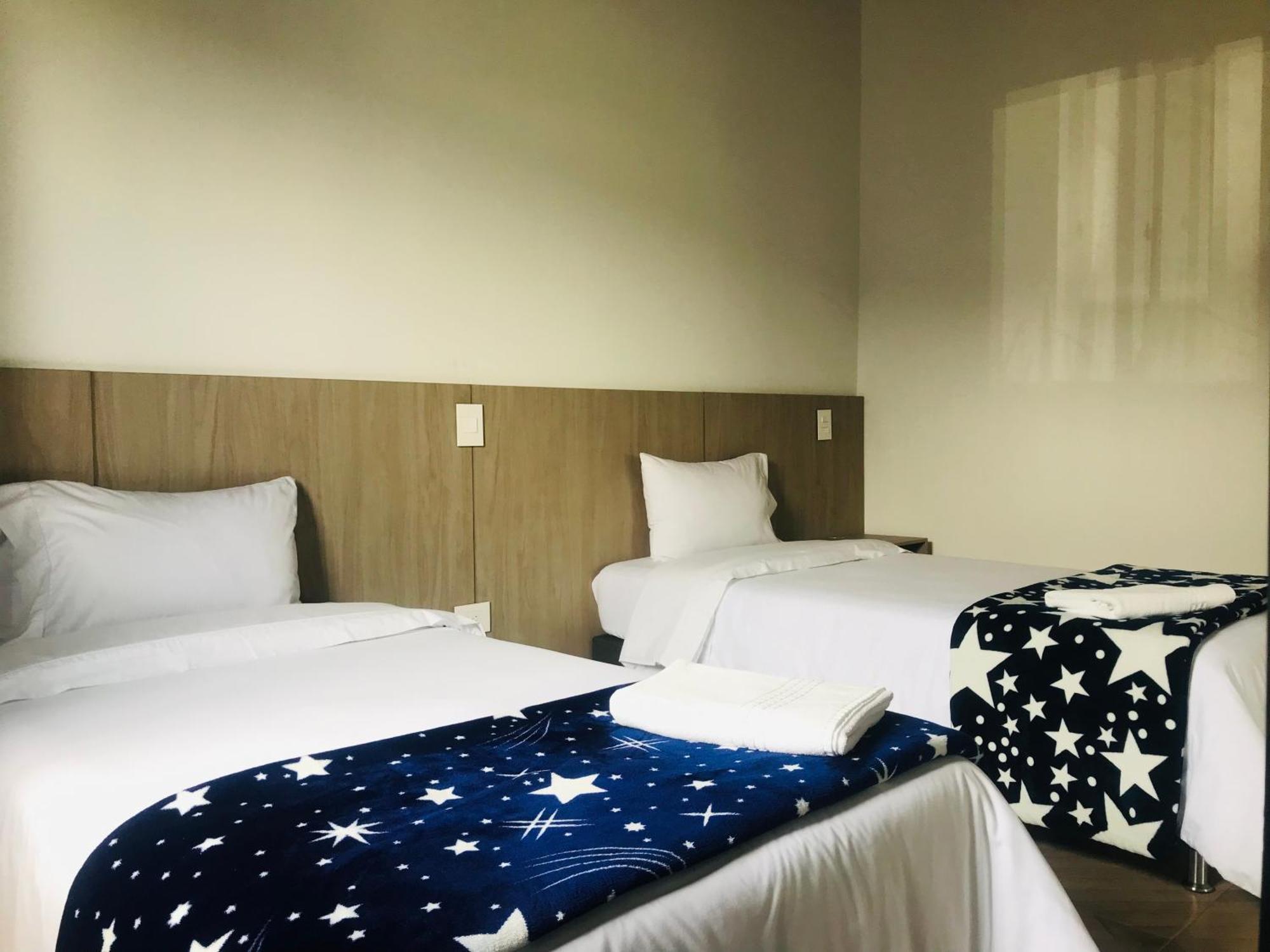 Hotel & Golf Isak Aeropuerto ริโอเนโกร ภายนอก รูปภาพ