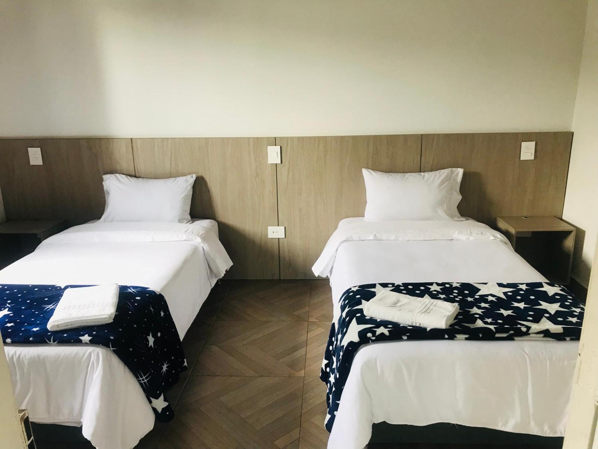 Hotel & Golf Isak Aeropuerto ริโอเนโกร ภายนอก รูปภาพ